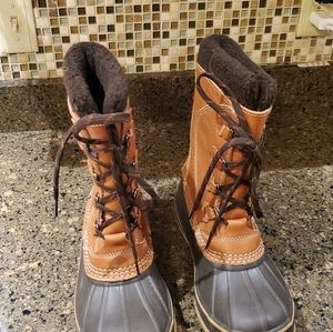 L.L.Bean Snow Boot Tumbled Leather. Size 9